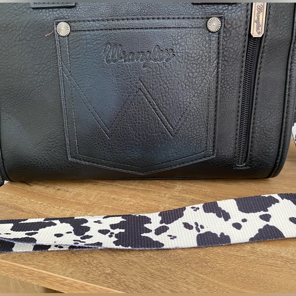 Wrangler Black and White two way Bag - Picture 13 of 15